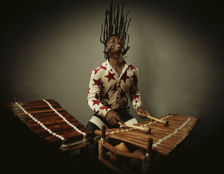 N'famady Kouyate performing